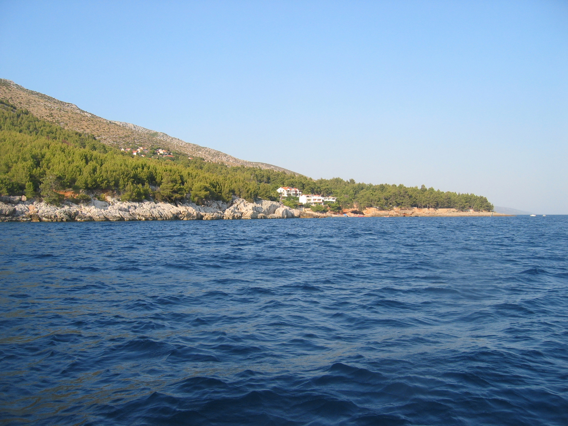 Kroatien - Dalmatien - Insel Hvar - Zavala. Hier in dieser Bucht vermieten wir Apartments und Zimmer.