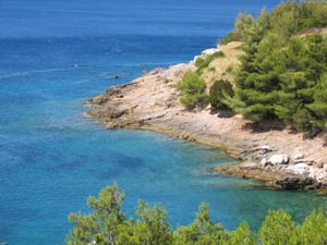 Zimmer 2 Blick auf das Meer und die Felsen